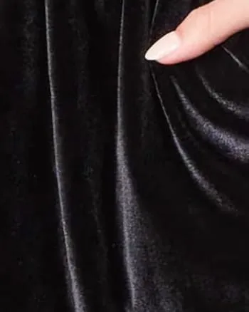 Gianna Stretch Velvet Skirt in Black | Black
