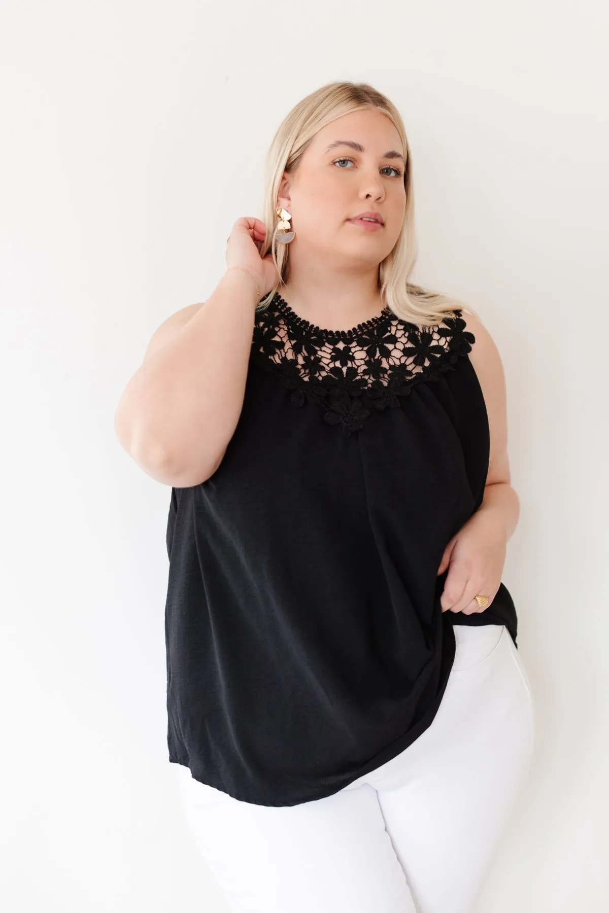 LAST ONE sz MEDIUM Spring Has Sprung Top in Black