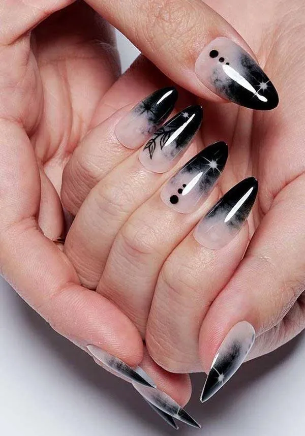 Leaves Under [Moonnight] | PRESS ON NAILS