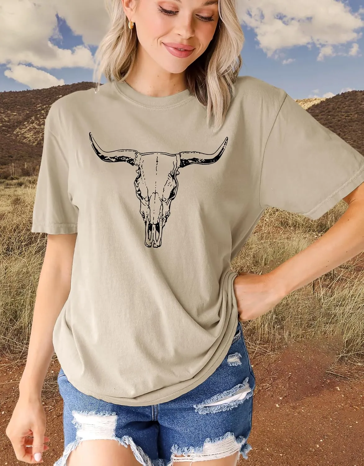 MAPICK Women Boho Cow Skull T-Shirts Western Cowgirls Graphic Crewneck Shirts Country Concert Short Sleeve Outfits