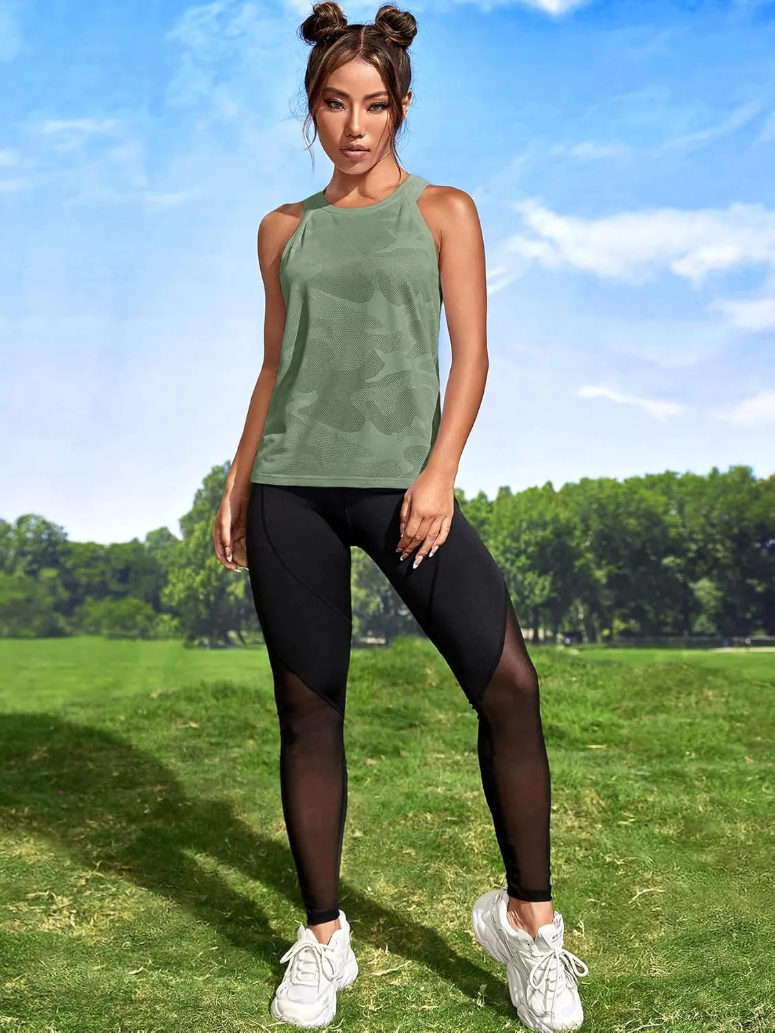 OYOANGLE Women's Camo Print Sleeveless Workout Shirts Exercise Running Tank Tops Active Gym Tops
