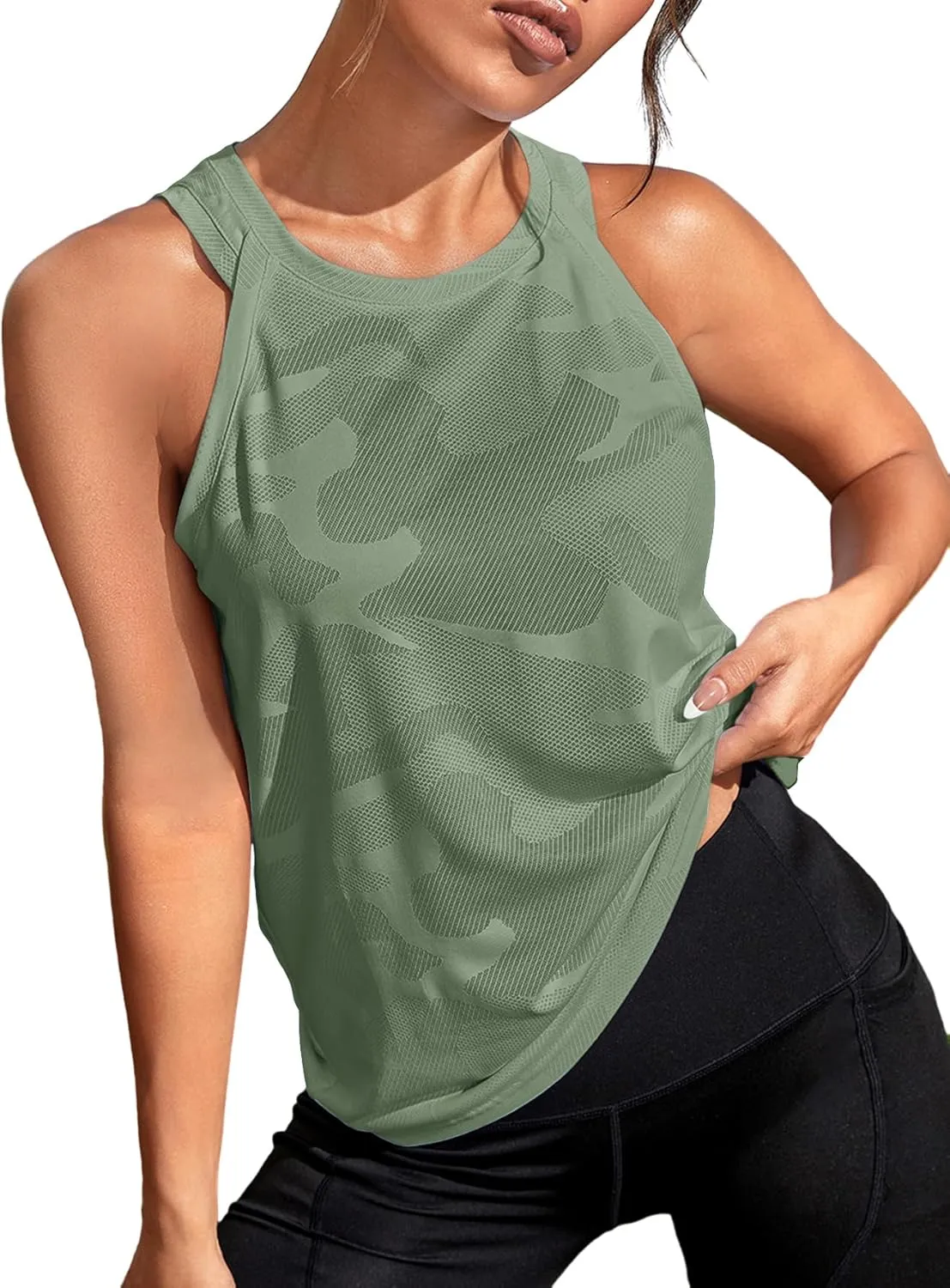 OYOANGLE Women's Camo Print Sleeveless Workout Shirts Exercise Running Tank Tops Active Gym Tops