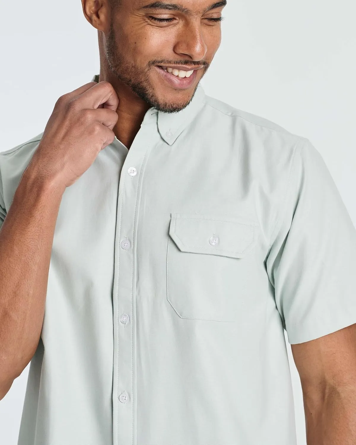 Real Essentials 3 Pack Men's Short-Sleeve Oxford Solid Button Down Collar Casual Shirts with Pocket (Available in Big & Tall)