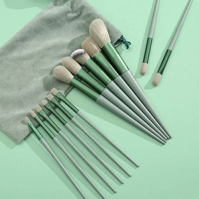 Soft Makeup Brushes Set Eyeliner Eye Shadow Brush Cosmetic Foundation Blush Powder Blending Beauty Makeup