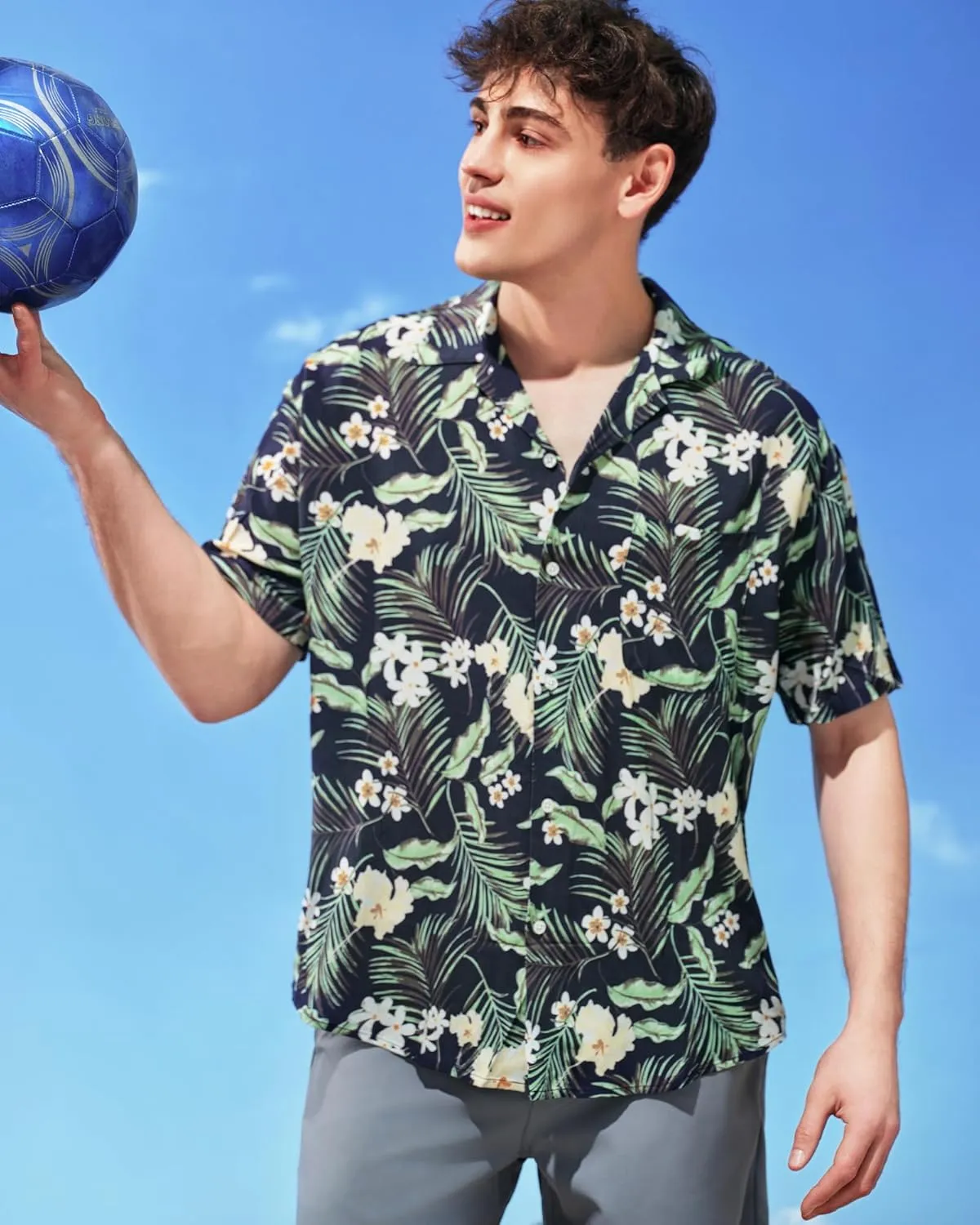 SURF CUZ Mens Hawaiian Shirts Short Sleeve Stretch Casual Aloha Shirt Vacation Mens Tropical Button Down Beach Shirts